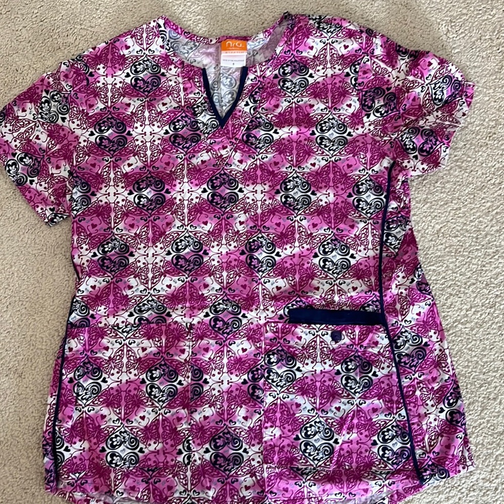 NrG (Stretch) by Barco scrub top  Size S